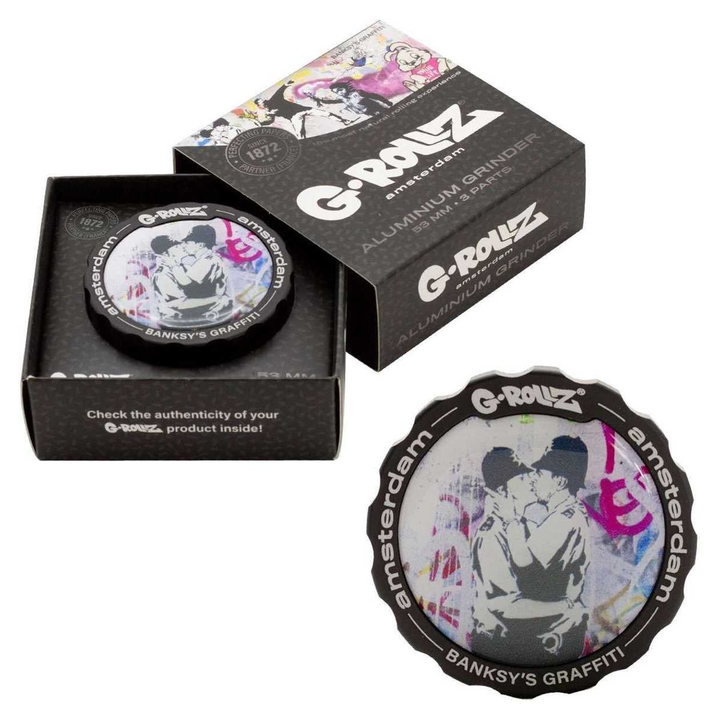BANKSY GRAFFITI 'KISSING COPS' 3PART GRINDER 53MM (G-ROLLZ)