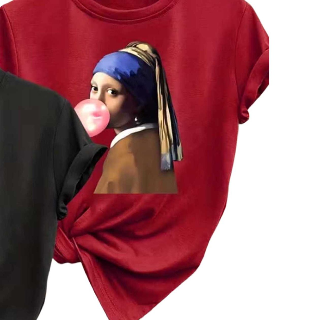 GIRL WITH A PEARL EARRING BLOWING BUBBLE GUM RED GRAPHIC T-SHIRT (SIZE M)